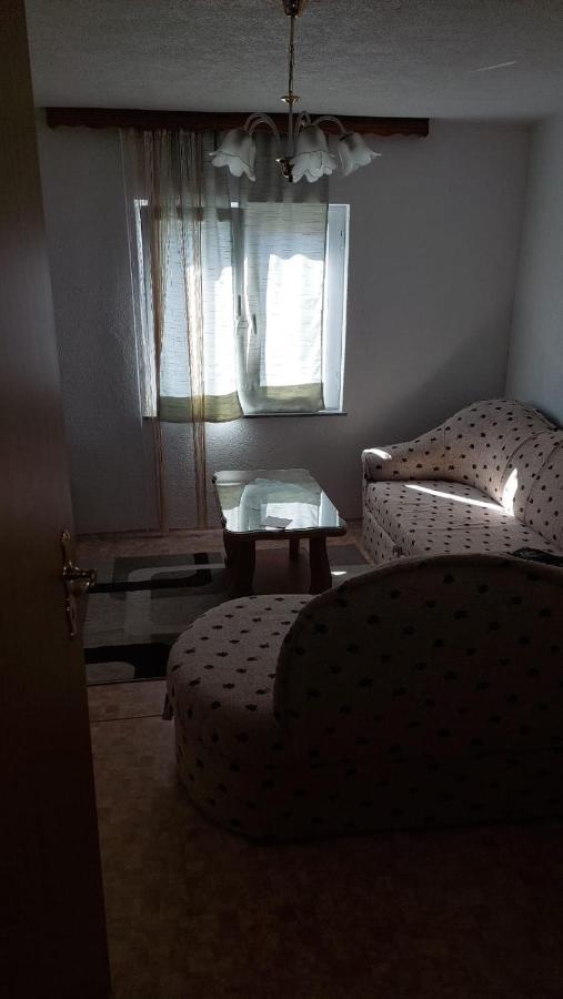 קולן וקוף Apartman Mely מראה חיצוני תמונה